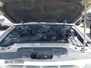 2000 Ford Explorer with VIN 1FMZU75E7YZA75919, listed as a IAAI auction lot 41809772 with 244,787 mi miles and . Bid and sale history available at DreamBid. Image 10.