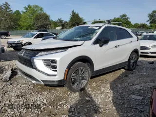 2023 Mitsubishi Eclipse Cross SE z VIN JA4ATWAA5PZ054917, wystawiony jako Copart lot #56381175 z przebiegiem 11 117 mil mil oraz Szkody całkowita. Historia ofert i sprzedaży dostępna na DreamBid. Obrazek 1.