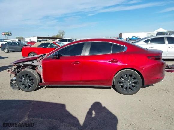 2024 Mazda Mazda3 Sedan 2.5 S Select Sport with VIN 3MZBPABM3RM401673, listed as a IAAI auction lot 41270011 with 14,570 mi miles. Bid and sale history available at carsss.com. Image 15.
