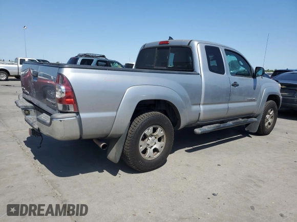 2014 Toyota Tacoma PreRunner with VIN 5TFTX4GN6EX028255, listed as a Copart auction lot 62890915 with 306,908 mi miles and Salvage title. Bid and sale history available at DreamBid. Image 3.