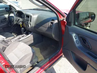 2005 Ford Escape XLS Value с VIN 1FMYU02Z65KC52815, выставлен на аукционе IAAI как лот 42236602 с пробегом 201 893 миль миль и . История ставок и продаж доступна на DreamBid. Изображение 5.