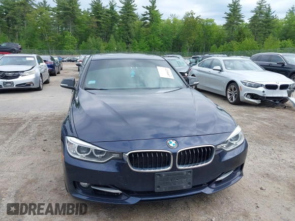 2013 BMW 3 Series 335i xDrive z VIN WBA3B9C55DJ465826, wystawiony jako IAAI lot #42336817 z przebiegiem 81 344 mil mil oraz . Historia ofert i sprzedaży dostępna na DreamBid. Obrazek 6.