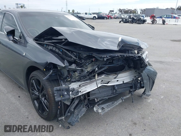 2024 Lexus ES 300h with VIN 58ABA1C18RU039512, listed as a IAAI auction lot 42051732 with 19,728 mi miles and . Bid and sale history available at DreamBid. Image 6.