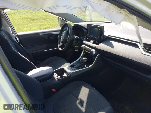 2021 Toyota RAV4 LE z VIN 2T3G1RFV1MW214483, wystawiony jako IAAI lot #42187978 z przebiegiem 75 902 mil mil oraz . Historia ofert i sprzedaży dostępna na DreamBid. Obrazek 5.