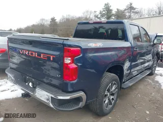 2022 Chevrolet Silverado 1500 LT with VIN 3GCPDKEK4NG621012, listed as a IAAI auction lot 41292608 with 33,940 mi miles. Bid and sale history available at carsss.com. Image 4.