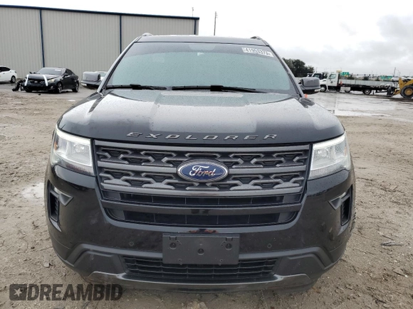 2018 Ford Explorer XLT with VIN 1FM5K7D89JGC52102, listed as a Copart auction lot 41953375 with 49,400 mi miles and Salvage title. Bid and sale history available at DreamBid. Image 5.