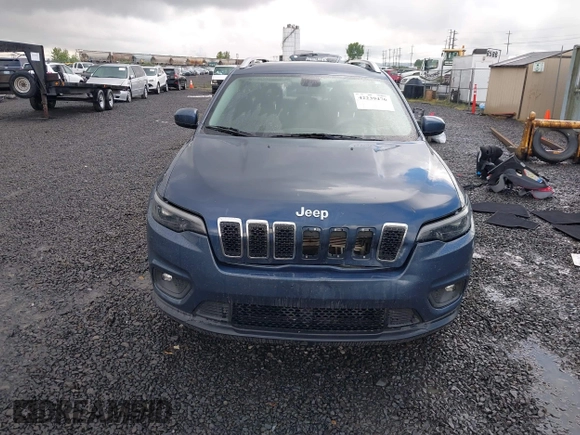 2019 Jeep Cherokee Latitude z VIN 1C4PJMCX2KD369871, wystawiony jako IAAI lot #42239476 z przebiegiem 88 261 mil mil oraz . Historia ofert i sprzedaży dostępna na DreamBid. Obrazek 12.