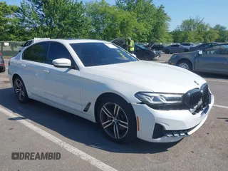 2023 BMW 5 Series 530i xDrive z VIN WBA13BJ07PCM67816, wystawiony jako IAAI lot #42415174 z przebiegiem 19 993 mil mil oraz . Historia ofert i sprzedaży dostępna na DreamBid. Obrazek 1.