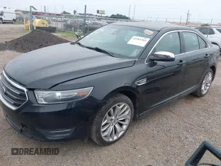 2017 Ford Taurus Limited z VIN 1FAHP2F80HG104374, wystawiony jako IAAI lot #42283261 z przebiegiem 169 378 mil mil oraz . Historia ofert i sprzedaży dostępna na DreamBid. Obrazek 18.