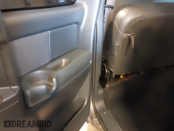 2000 GMC Sierra 1500 SLE with VIN 1GTEK19T2YZ290820, listed as a IAAI auction lot 41947833 with 125,333 mi miles and . Bid and sale history available at DreamBid. Image 8.