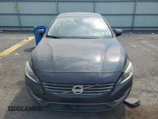 2015 Volvo S60 T5 Drive-E Premier z VIN YV126MFB0F1305289, wystawiony jako Copart lot #59939795 z przebiegiem 90 678 mil mil oraz Czysty tytuł • Clean title. Historia ofert i sprzedaży dostępna na DreamBid. Obrazek 5.