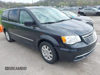 2013 Chrysler Town & Country Touring z VIN 2C4RC1BG6DR604243, wystawiony jako IAAI lot #42010730 z przebiegiem 291 846 mil mil oraz . Historia ofert i sprzedaży dostępna na DreamBid. Obrazek 1.
