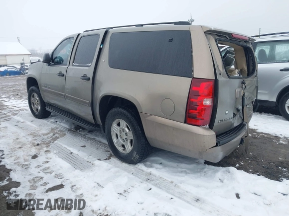 2007 Chevrolet Suburban LT with VIN 1GNFK16347J312488, listed as a IAAI auction lot 41569438 with 190,635 mi miles. Bid and sale history available at carsss.com. Image 3.