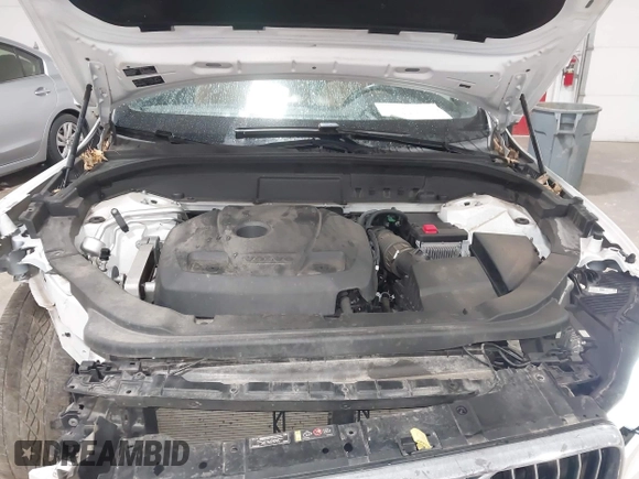 2019 Volvo XC60 Inscription with VIN LYVA22RL4KB335663, listed as a IAAI auction lot 42013201 with 84,527 mi miles and . Bid and sale history available at DreamBid. Image 10.