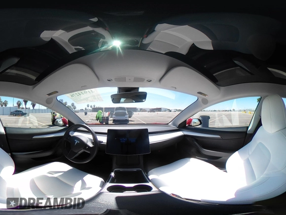 2021 Tesla Model 3 Long Range z VIN 5YJ3E1EB1MF997208, wystawiony jako IAAI lot #41944276 z przebiegiem 110 361 mil mil oraz . Historia ofert i sprzedaży dostępna na DreamBid. Obrazek 20.