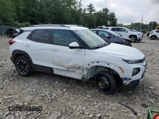 2022 Chevrolet TrailBlazer LT with VIN KL79MRSL3NB037169, listed as a Copart auction lot 65221124 with 28,498 mi miles and Salvage Title. Bid and sale history available at DreamBid. Image 4.