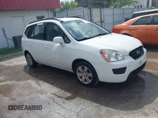 2008 Kia Rondo EX with VIN KNAFG525487184029, listed as a IAAI auction lot 41808911 with 147,591 mi miles. Bid and sale history available at carsss.com. Image 1.