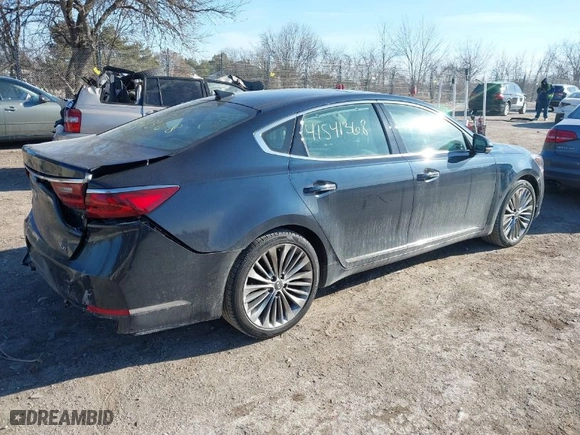 2017 Kia Cadenza Premium with VIN KNALC4J13H5078576, listed as a IAAI auction lot 41541368 with 94,664 mi miles. Bid and sale history available at carsss.com. Image 4.