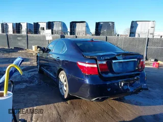2007 Lexus LS 460 z VIN JTHBL46F475008259, wystawiony jako IAAI lot #38420663 z przebiegiem 198 992 mil mil oraz . Historia ofert i sprzedaży dostępna na DreamBid. Obrazek 3.