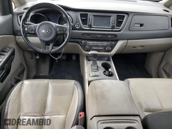 2017 Kia Sedona LX with VIN KNDMB5C16H6281288, listed as a Copart auction lot 72551224 with 110,411 mi miles and Clean Title. Bid and sale history available at DreamBid. Image 8.