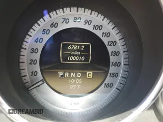2012 Mercedes-Benz C 250 Sport z VIN WDDGF4HB8CR215271, wystawiony jako Copart lot #63818775 z przebiegiem 100 010 mil mil oraz Szkoda całkowita • Salvage title. Historia ofert i sprzedaży dostępna na DreamBid. Obrazek 8.