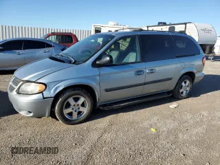 2005 Dodge Caravan SE z VIN 1D4GP24R45B151212, wystawiony jako Copart lot #53976995 z przebiegiem 161 233 mil mil oraz Szkoda całkowita • Salvage title. Historia ofert i sprzedaży dostępna na DreamBid. Obrazek 1.