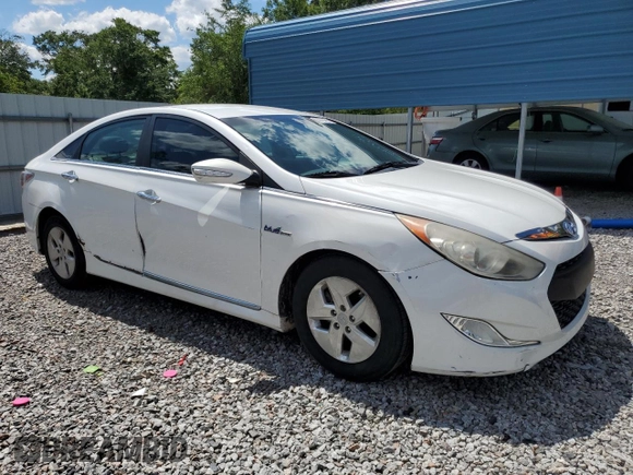 2012 Hyundai Sonata Hybrid z VIN KMHEC4A43CA059186, wystawiony jako Copart lot #55575405 z przebiegiem 217 801 mil mil oraz Szkoda całkowita • Salvage title. Historia ofert i sprzedaży dostępna na DreamBid. Obrazek 4.