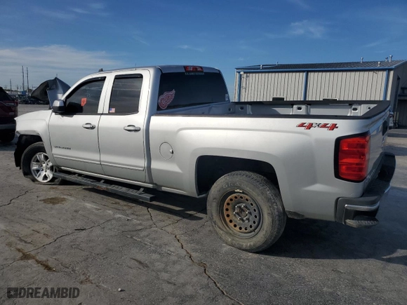 2018 Chevrolet Silverado 1500 LT with VIN 2GCVKREC1J1110715, listed as a Copart auction lot 50178853 with 160,741 mi miles and Salvage Title. Bid and sale history available at carsss.com. Image 2.