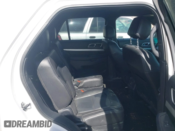 2017 Ford Explorer XLT z VIN 1FM5K8D88HGB14485, wystawiony jako IAAI lot #41654969 z przebiegiem 142 827 mil mil oraz . Historia ofert i sprzedaży dostępna na DreamBid. Obrazek 8.