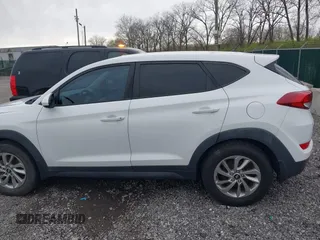 2018 Hyundai Tucson SE with VIN KM8J23A46JU625168, listed as a IAAI auction lot 41877146 with 152,572 mi miles. Bid and sale history available at carsss.com. Image 14.
