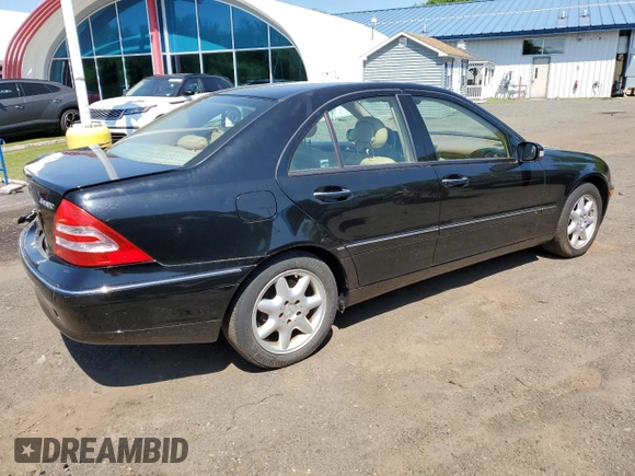 2003 Mercedes-Benz C 240 с VIN WDBRF81J73F398738, выставлен на аукционе Copart как лот 56143605 с пробегом 121 058 миль миль и Списание • Salvage title. История ставок и продаж доступна на DreamBid. Изображение 3.