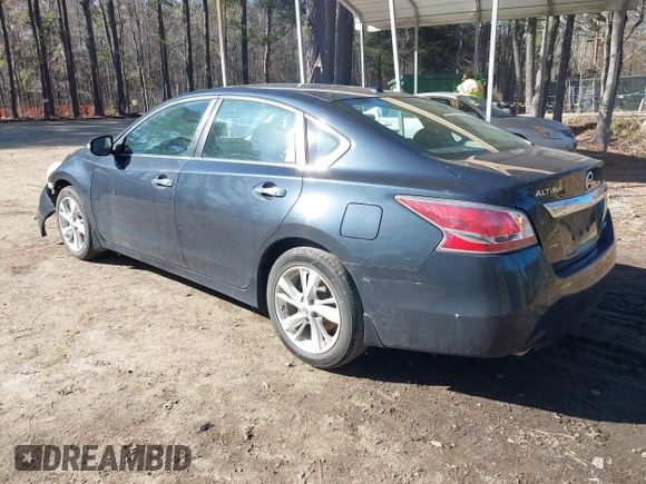 2014 Nissan Altima SL with VIN 1N4AL3AP5EC142445, listed as a IAAI auction lot 41820931 with 253,146 mi miles and . Bid and sale history available at DreamBid. Image 3.
