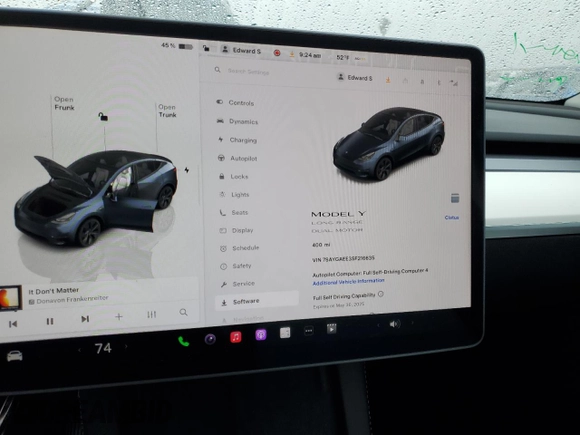 2025 Tesla Model Y Long Range with VIN 7SAYGAEE3SF216635, listed as a Copart auction lot 44614555 with 400 mi miles and Salvage Title. Bid and sale history available at DreamBid. Image 9.