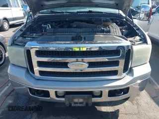 2005 Ford F-250 XL с VIN 1FTSX20Y75EC35883, выставлен на аукционе IAAI как лот 42548897 с пробегом 303 644 миль миль и . История ставок и продаж доступна на DreamBid. Изображение 10.