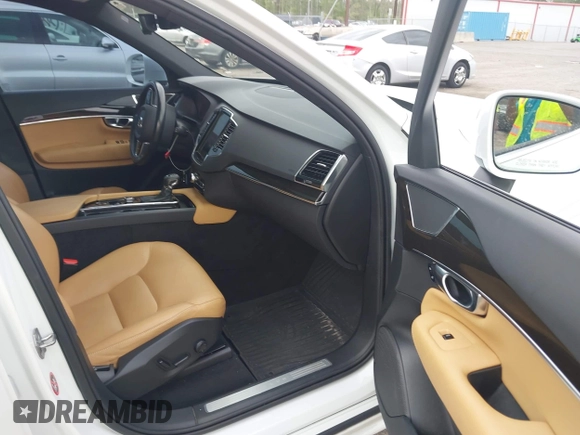 2018 Volvo XC90 Momentum with VIN YV4A22PK2J1202199, listed as a IAAI auction lot 41898147 with 82,161 mi miles and . Bid and sale history available at DreamBid. Image 5.