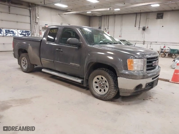2011 GMC Sierra 1500 SLE with VIN 1GTR2VE34BZ115717, listed as a IAAI auction lot 41303831 with 124,121 mi miles. Bid and sale history available at carsss.com. Image 1.