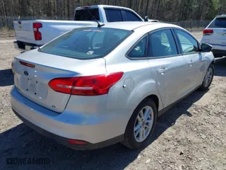 2015 Ford Focus SE with VIN 1FADP3F24FL246652, listed as a IAAI auction lot 41820270 with 89,766 mi miles. Bid and sale history available at carsss.com. Image 4.