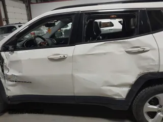 2017 Jeep Compass Latitude with VIN 3C4NJDBB0HT692722, listed as a IAAI auction lot 41776740 with 132,271 mi miles and . Bid and sale history available at DreamBid. Image 14.