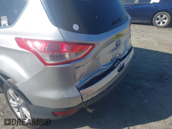 2013 Ford Escape SE с VIN 1FMCU9GXXDUD88843, выставлен на аукционе IAAI как лот 41851314 с пробегом 209 085 миль миль и . История ставок и продаж доступна на DreamBid. Изображение 6.