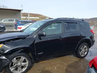 2012 Toyota RAV4 Sport with VIN 2T3RF4DV1CW264962, listed as a IAAI auction lot 41471517 with 63,699 mi miles. Bid and sale history available at carsss.com. Image 14.