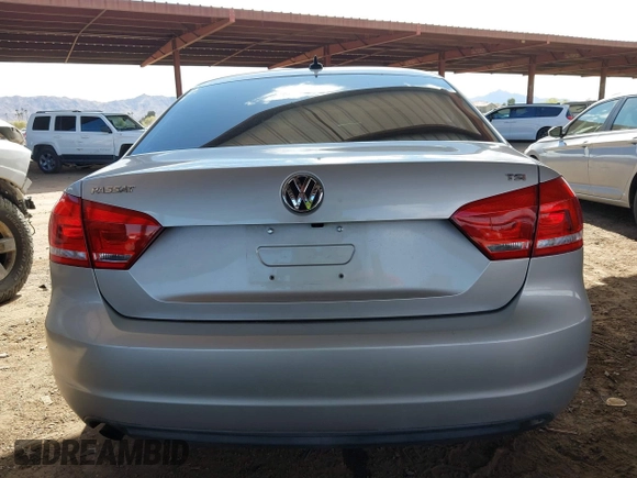 2015 Volkswagen Passat 1.8T Wolfsburg Ed with VIN 1VWAT7A31FC028990, listed as a IAAI auction lot 41778229 with 73,553 mi miles. Bid and sale history available at carsss.com. Image 16.