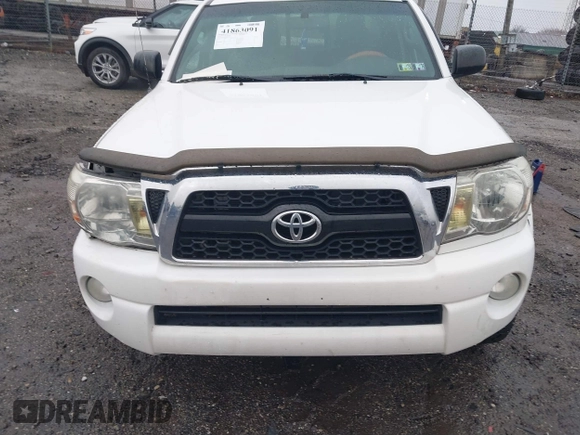 2011 Toyota Tacoma with VIN 5TFUU4EN9BX022381, listed as a IAAI auction lot 41863091 with 138,653 mi miles. Bid and sale history available at carsss.com. Image 12.