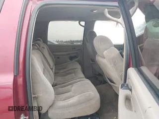 2006 Chevrolet Suburban LS w/1WT with VIN 1GNEC16Z66J170138, listed as a IAAI auction lot 41712685 with 240,643 mi miles. Bid and sale history available at carsss.com. Image 8.