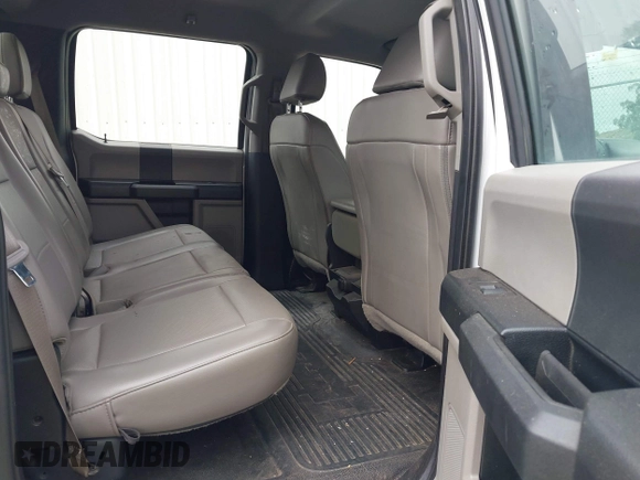 2019 Ford Super Duty F-250 SRW XL with VIN 1FT7W2A62KED47573, listed as a IAAI auction lot 42101066 with 26,075 mi miles. Bid and sale history available at carsss.com. Image 8.