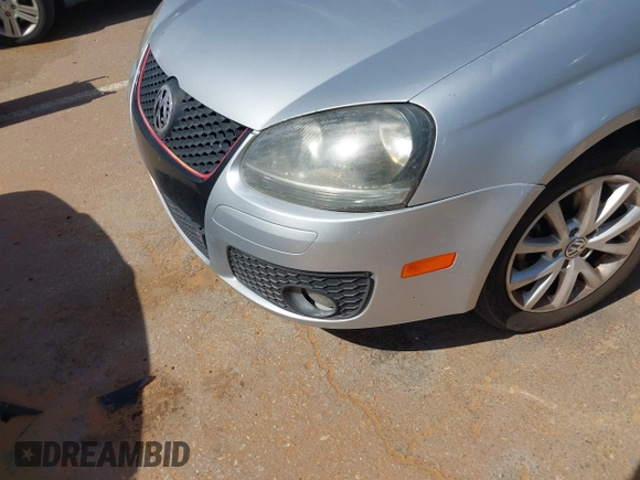 2010 Volkswagen Jetta Limited Edition с VIN 3VWRZ7AJ3AM164562, выставлен на аукционе IAAI как лот 42498815 с пробегом 202 324 миль миль и . История ставок и продаж доступна на DreamBid. Изображение 6.
