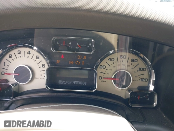 2012 Ford Expedition Limited with VIN 1FMJU1K52CEF29279, listed as a IAAI auction lot 42120438 with Not provided miles and . Bid and sale history available at DreamBid. Image 7.