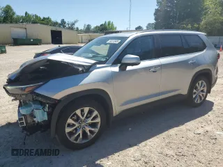 2024 Toyota Highlander XLE z VIN 5TDAAAA56RS008258, wystawiony jako Copart lot #54613505 z przebiegiem 9 538 mil mil oraz Szkoda całkowita • Salvage title. Historia ofert i sprzedaży dostępna na DreamBid. Obrazek 1.