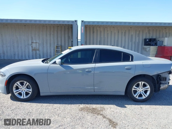 2020 Dodge Charger SXT z VIN 2C3CDXBG5LH194484, wystawiony jako IAAI lot #42121474 z przebiegiem 82 897 mil mil oraz . Historia ofert i sprzedaży dostępna na DreamBid. Obrazek 15.