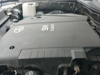 2010 Toyota Tacoma with VIN 3TMLU4EN6AM041776, listed as a IAAI auction lot 43270585 with 211,816 mi miles and . Bid and sale history available at DreamBid. Image 24.