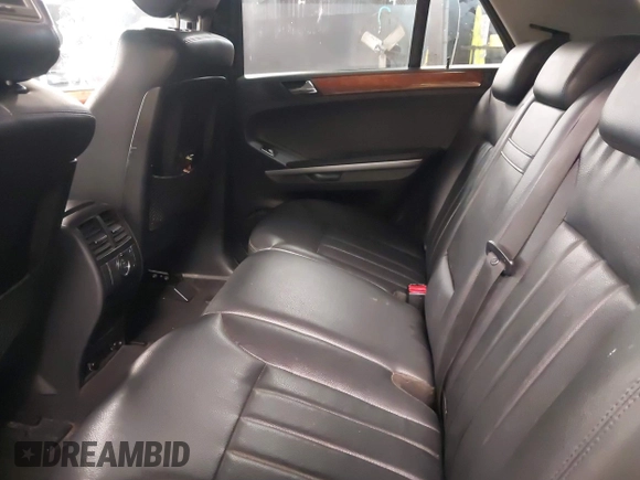 2006 Mercedes-Benz M 350 with VIN 4JGBB86E56A083539, listed as a IAAI auction lot 42172585 with 130,514 mi miles and . Bid and sale history available at DreamBid. Image 8.